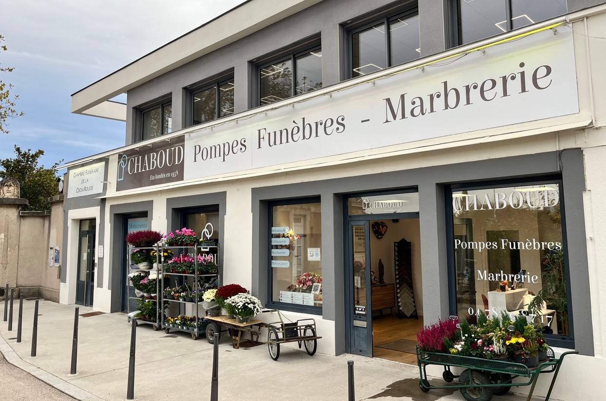 toussaint fleurs tombe lyon 4