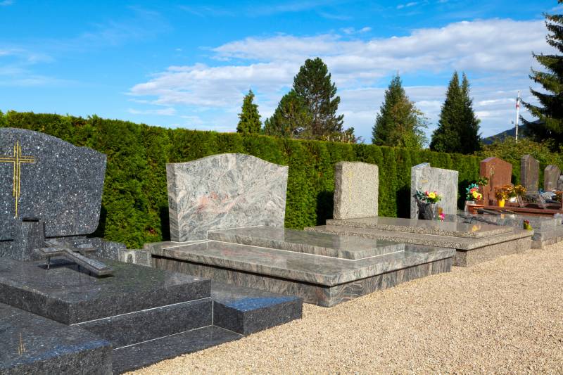 Caveaux Funéraires au cimetière de Vaulx-en-Velin