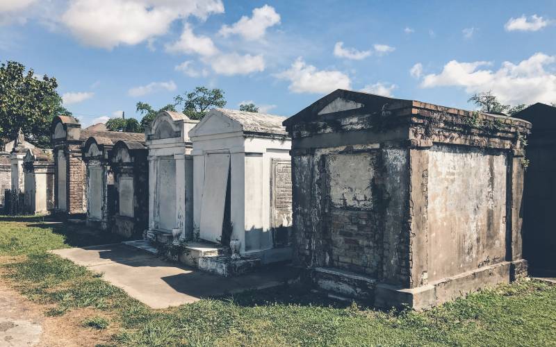 Chapelle funéraire au cimetière de Bron, aux alentours de Lyon.